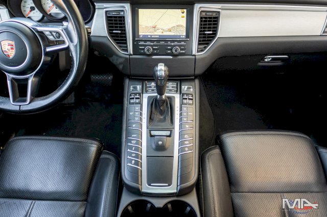 Porsche Macan Turbo 3.6 V6 400 ch PDK - Couleur rare