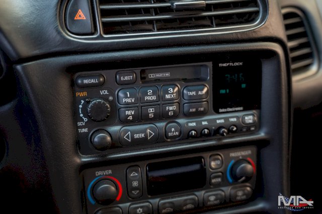 Chevrolet CORVETTE C5 Coupé / HUD / Euro specs