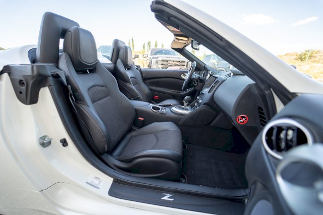 Nissan 370Z Roadster Pack / dernier Facelift