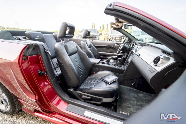 Ford MUSTANG GT SALEEN 4.6 V8 / S281 