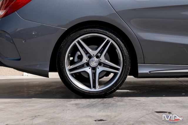 Mercedes-Benz CLA 250 Coupé Amg Line - Faible KMS