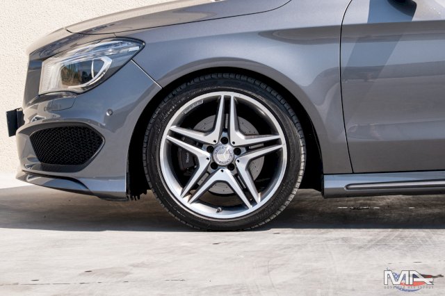 Mercedes-Benz CLA 250 Coupé Amg Line - Faible KMS