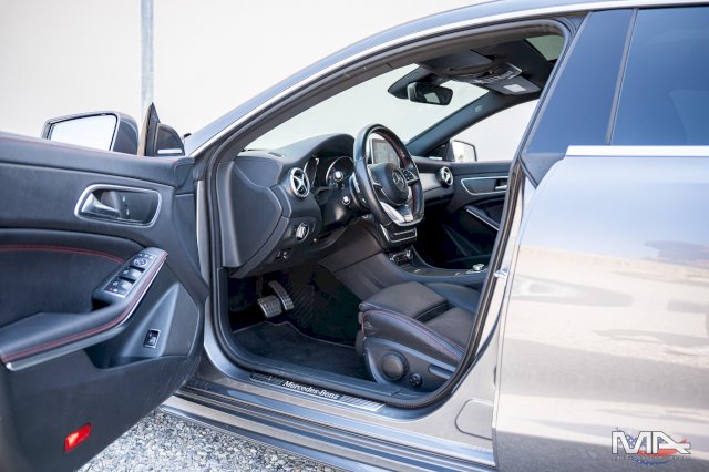 Mercedes-Benz CLA 250 Coupé Amg Line - Faible KMS