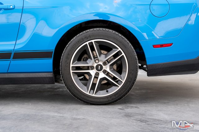 Ford Mustang Fastback GT 4.6 V8 Grabber Blue 