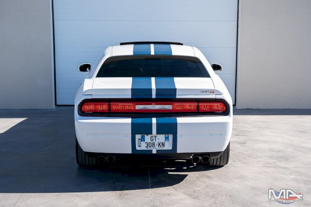 Dodge Challenger SRT8 6.4 V8