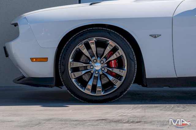 Dodge Challenger SRT8 6.4 V8