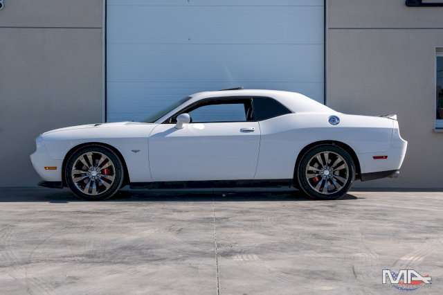 Dodge Challenger SRT8 6.4 V8