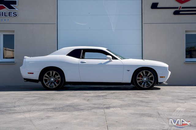 Dodge Challenger SRT8 6.4 V8