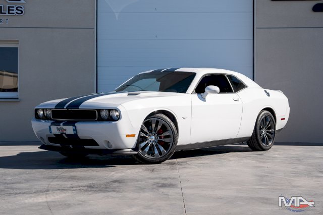 Dodge Challenger SRT8 6.4 V8