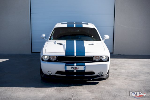 Dodge Challenger SRT8 6.4 V8