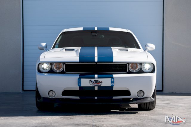 Dodge Challenger SRT8 6.4 V8