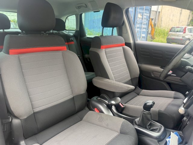 Citroen Citroën C3 Aircross 1,2 110CV / SHINE