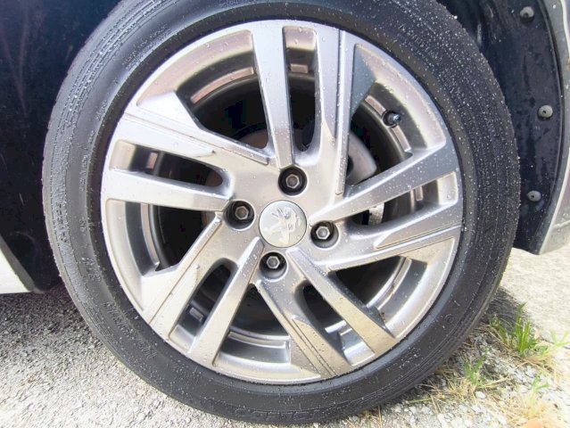 Peugeot Peugeot 208 100cv | Boite automatique