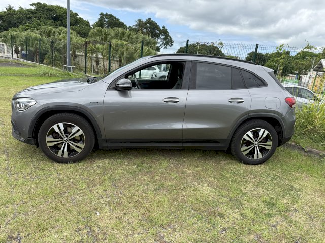 Mercedes-Benz Mercedes-Benz Classe GLA GLA 250 E / AMG LINE