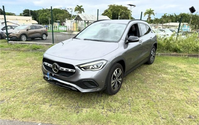 Mercedes-Benz Mercedes-Benz Classe GLA GLA 250 E / AMG LINE