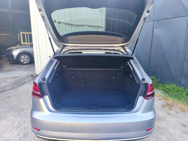 Audi Audi A3 TFSI 116cv | Boite automatique