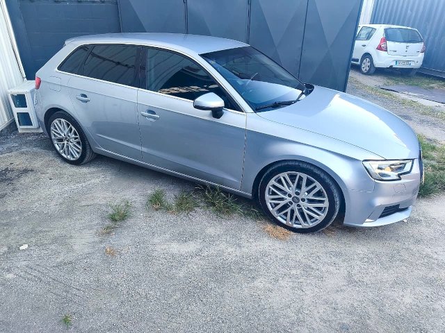 Audi Audi A3 TFSI 116cv | Boite automatique
