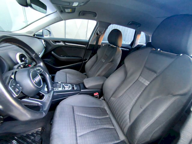Audi Audi A3 TFSI 116cv | Boite automatique
