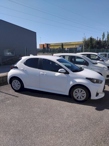 Toyota Toyota Yaris IV 116h Dynamic 5p MY22