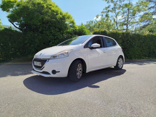 Peugeot Peugeot 208  1.2 PureTech Active 5p