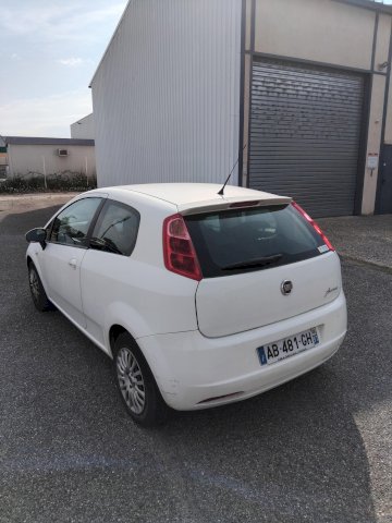 Fiat Fiat Punto  1.3 Multijet 16v 75ch Dynamic 3p