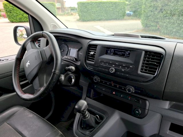 Peugeot Peugeot Expert III 1.5 BlueHDi 100c h S&S Standard