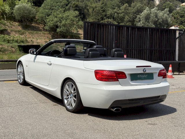 BMW BMW Série 3 V (E93) 320dA 184ch M Sport