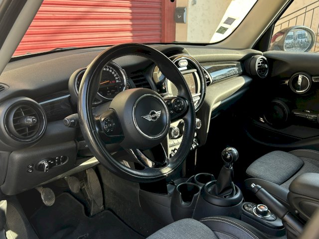 Mini Mini Mini Finition Business