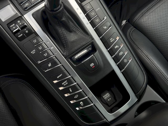 Porsche Macan 3.6 V6 400ch Turbo PDK