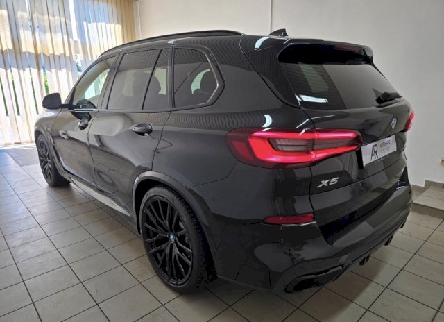 BMW BMW X5 IV (G05) xDrive45eA 394ch M Sport 17cv