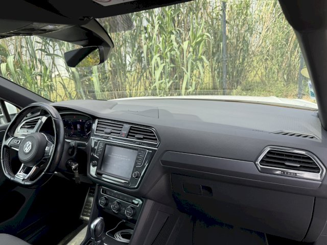 Volkswagen Volkswagen Tiguan 2.0 TDI 150 Ch R LINE