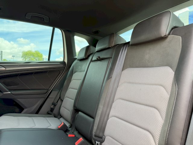Volkswagen Volkswagen Tiguan 2.0 TDI 150 Ch R LINE