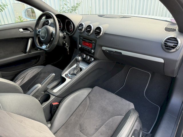 Audi Audi TT II 2.0 TFSI 211ch S tronic 6