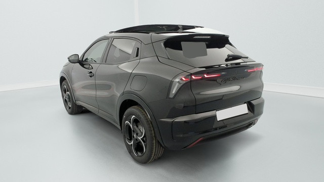 Alfa-Romeo Alfa-Romeo Junior 1.2 Ibrida 145ch Intensa e-DCT6 Q4