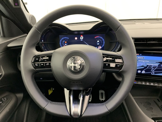 Alfa-Romeo Alfa-Romeo Junior 1.2 Ibrida 145ch Intensa e-DCT6 Q4