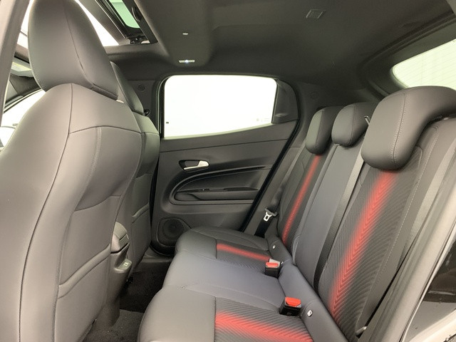 Alfa-Romeo Alfa-Romeo Junior 1.2 Ibrida 145ch Intensa e-DCT6 Q4