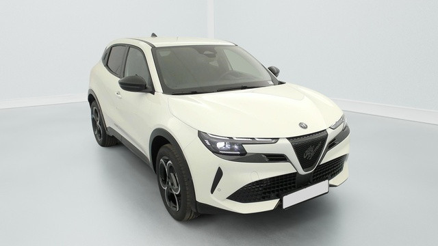 Alfa-Romeo Alfa-Romeo Junior 1.2 Ibrida 145ch e-DCT6