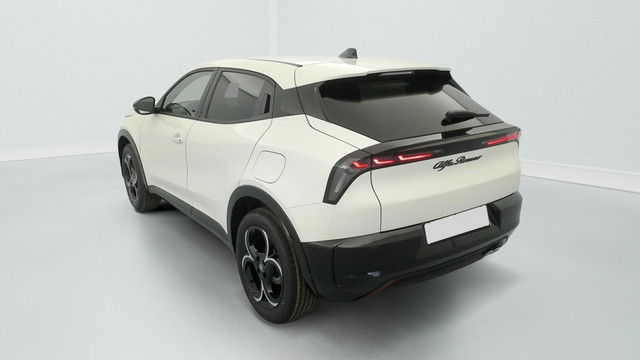 Alfa-Romeo Alfa-Romeo Junior 1.2 Ibrida 145ch e-DCT6