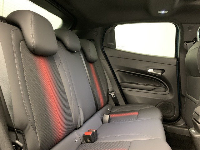 Alfa-Romeo Alfa-Romeo Junior 1.2 Ibrida 145ch Intensa e-DCT6 Q4
