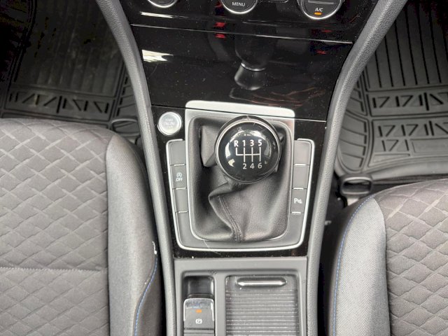 Volkswagen Volkswagen Golf 1.0 TSI 115ch Connect BVM