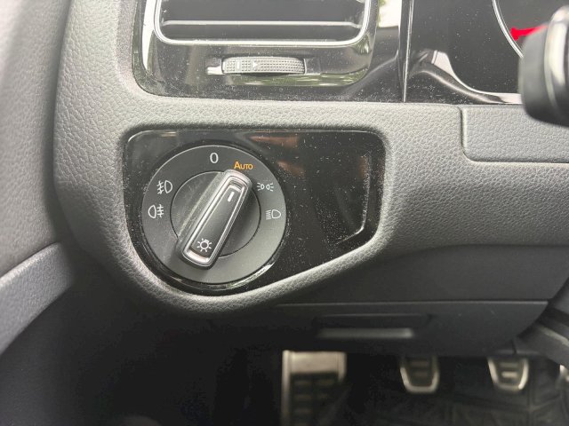 Volkswagen Volkswagen Golf 1.0 TSI 115ch Connect BVM