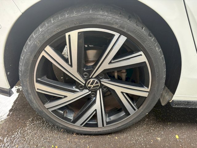 Volkswagen Volkswagen Golf 1.5 eTSI 150ch R-Line DSG7