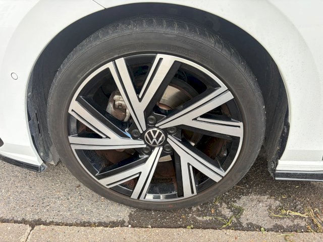 Volkswagen Volkswagen Golf 1.5 eTSI 150ch R-Line DSG7