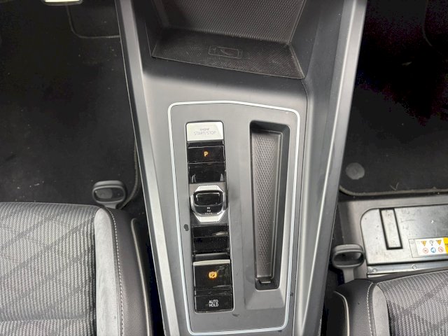 Volkswagen Volkswagen Golf 1.5 eTSI 150ch R-Line DSG7