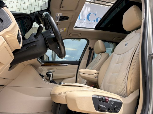 BMW BMW Serie 2 Activetourer (F45) 220i 192ch Luxury