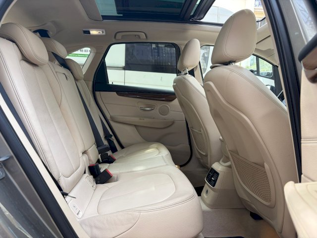 BMW BMW Serie 2 Activetourer (F45) 220i 192ch Luxury
