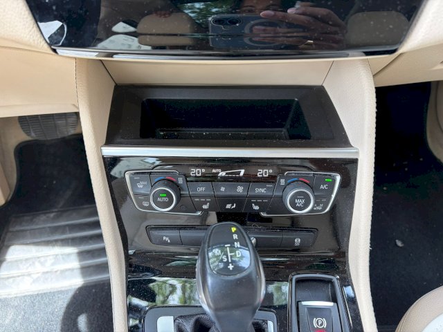 BMW BMW Serie 2 Activetourer (F45) 220i 192ch Luxury