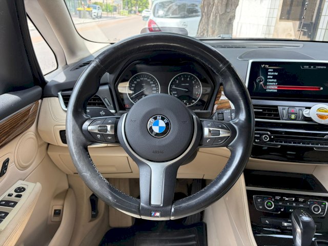BMW BMW Serie 2 Activetourer (F45) 220i 192ch Luxury