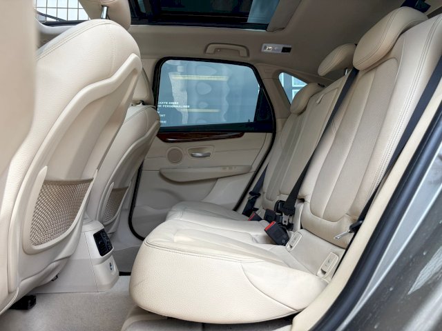 BMW BMW Serie 2 Activetourer (F45) 220i 192ch Luxury