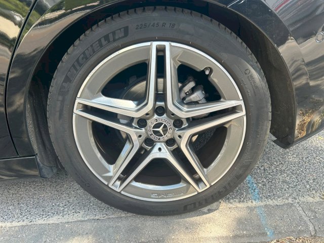 Mercedes-Benz Mercedes-Benz Classe B III (W247) 200d 150ch AMG Line 8G-DCT